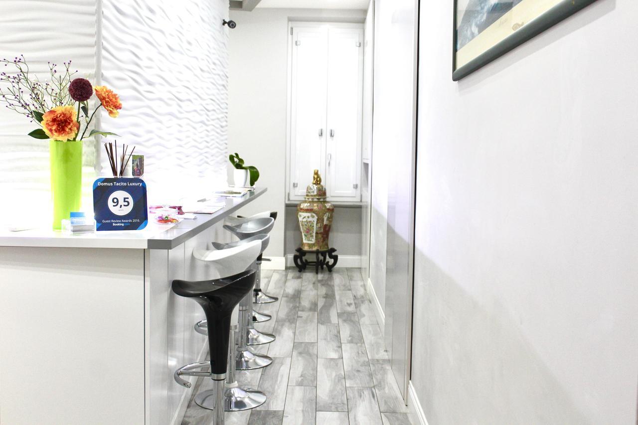 Domus Tacito Luxury Bed & Breakfast โรม ภายนอก รูปภาพ